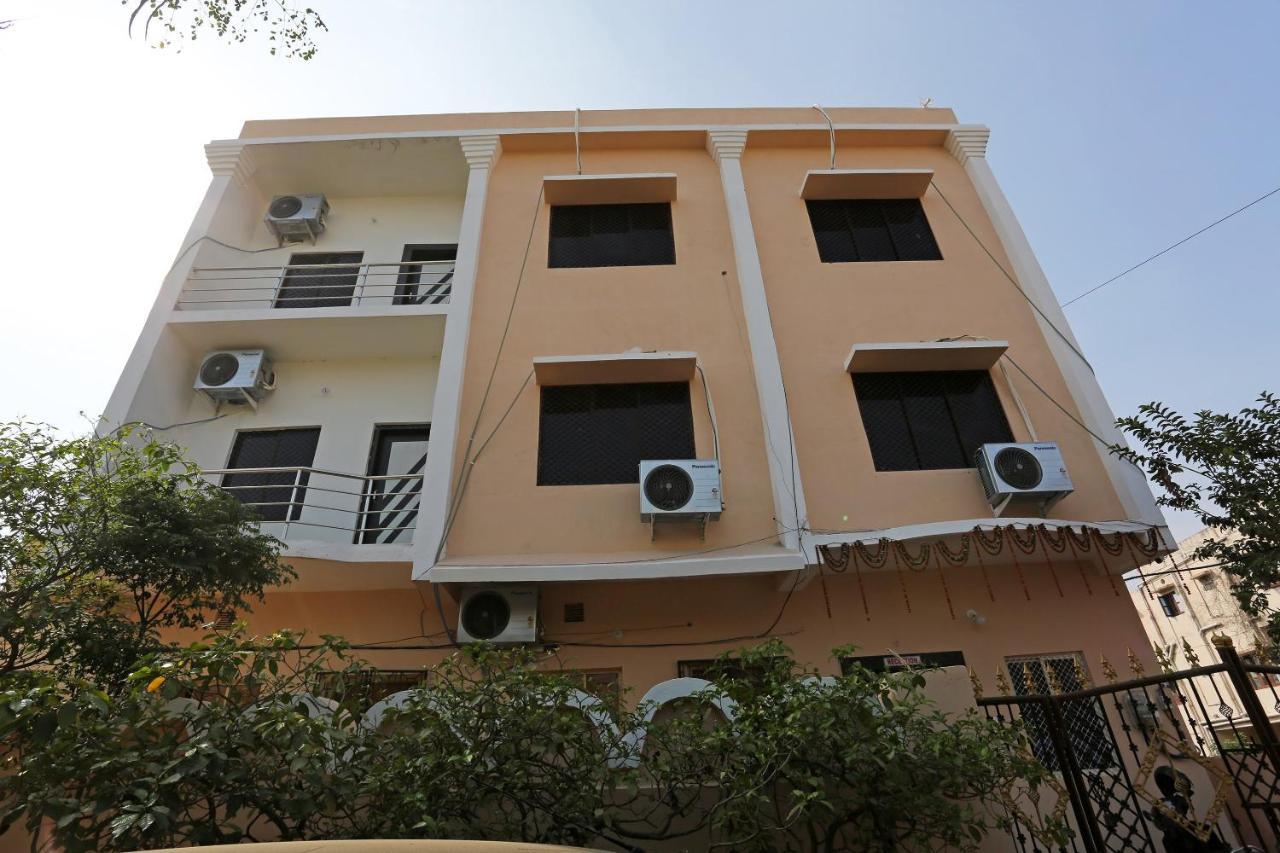 Oyo 24317 Aditya Guest House 3 Bhubaneswar Bagian luar foto