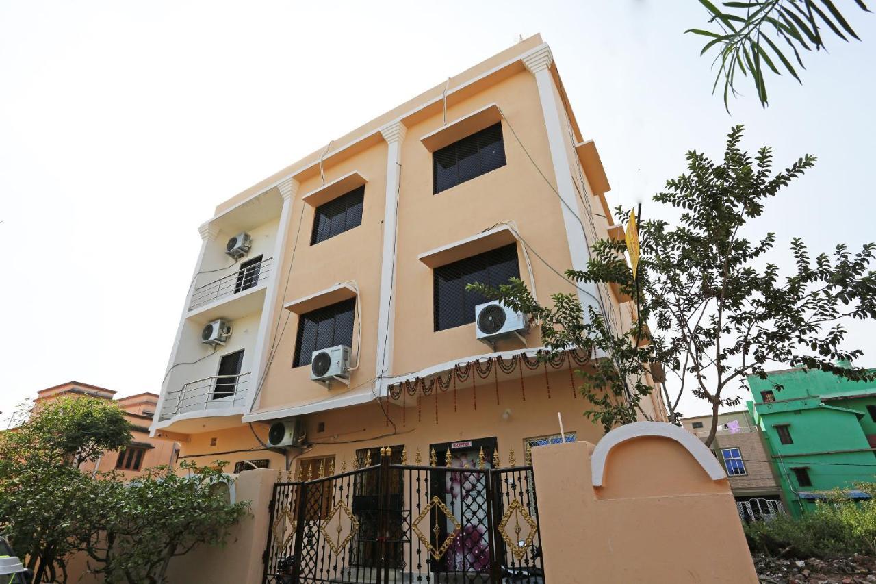 Oyo 24317 Aditya Guest House 3 Bhubaneswar Bagian luar foto
