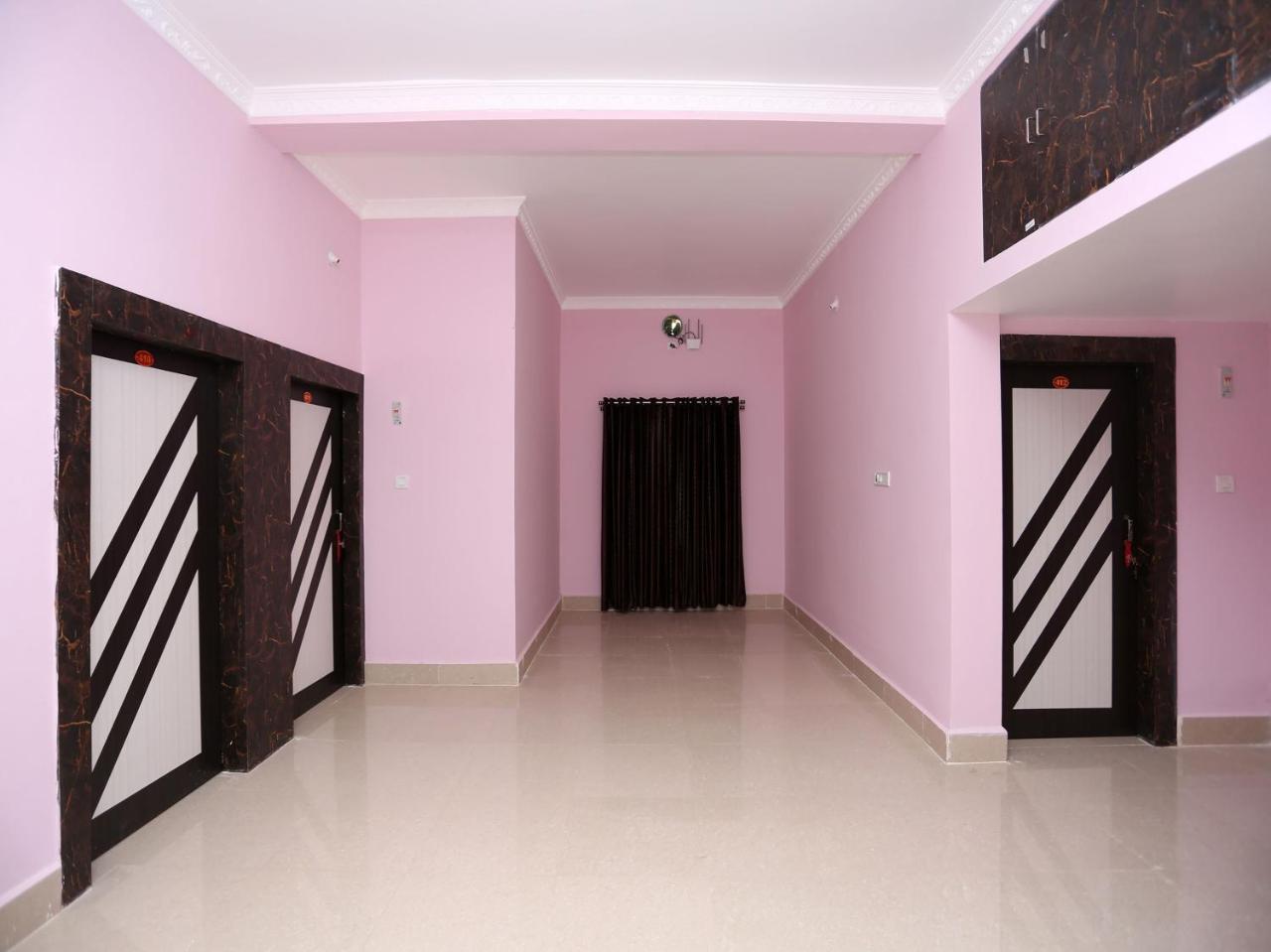 Oyo 24317 Aditya Guest House 3 Bhubaneswar Bagian luar foto